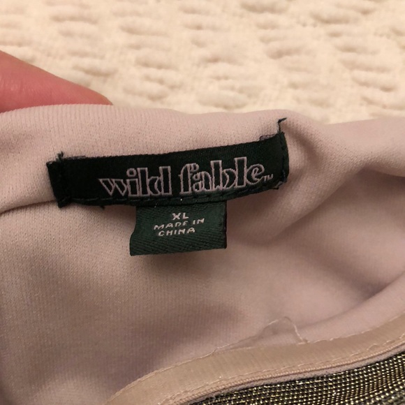 Sparkly crop top with built in bra! - Picture 3 of 4